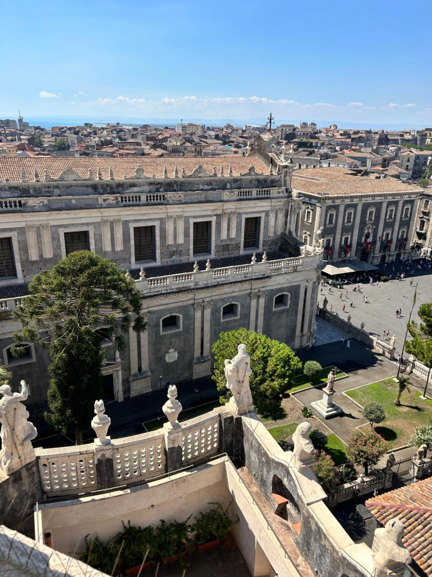 San Julian House * Catania